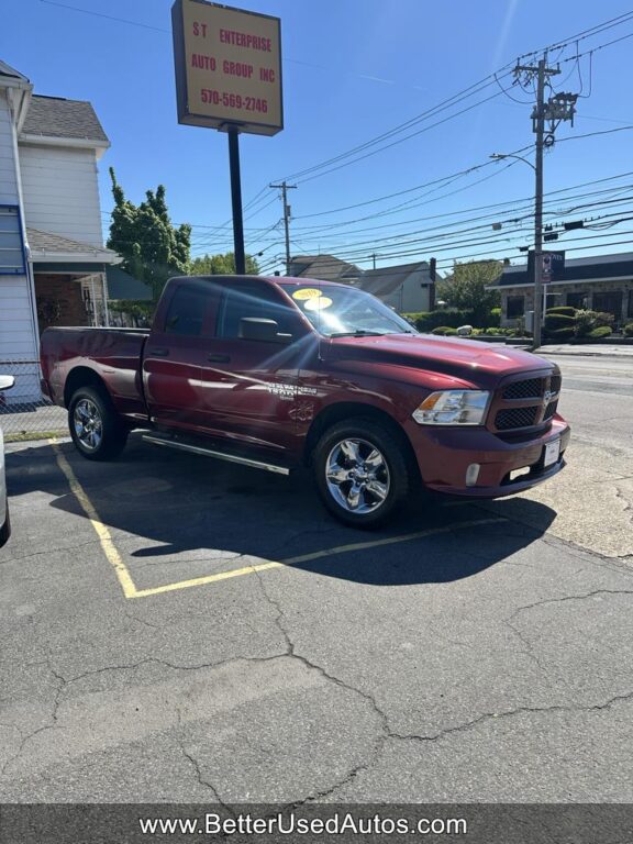 2019 RAM 1500 Classic Express 4x4 Quad Cab 6'4's photo