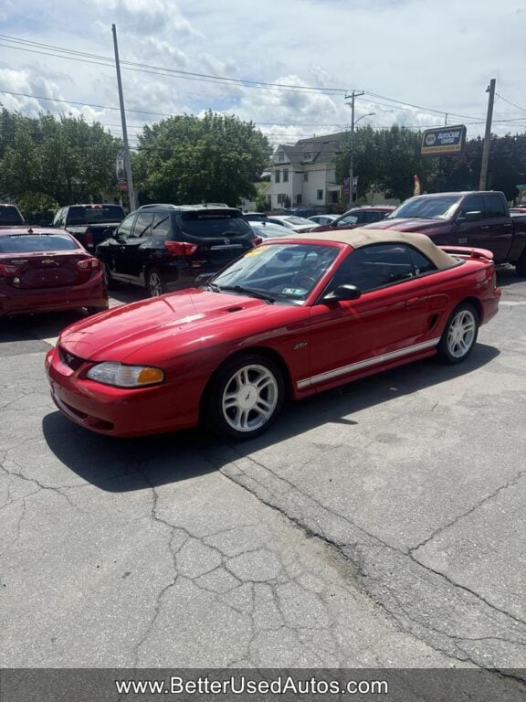 1998 Ford Mustang GT - Photo 2