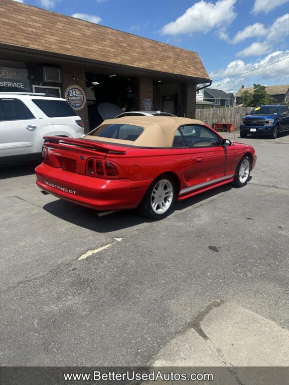 1998 Ford Mustang GT - Photo 20